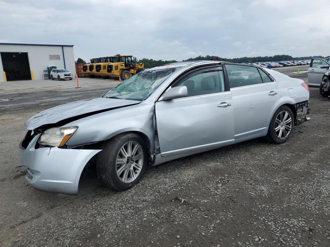 2005 Toyota Avalon xl XL