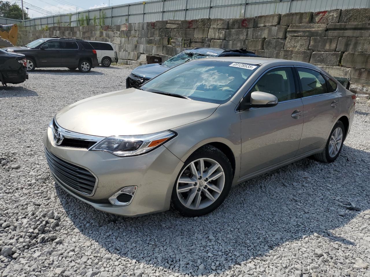 2013 Toyota Avalon base BASE
