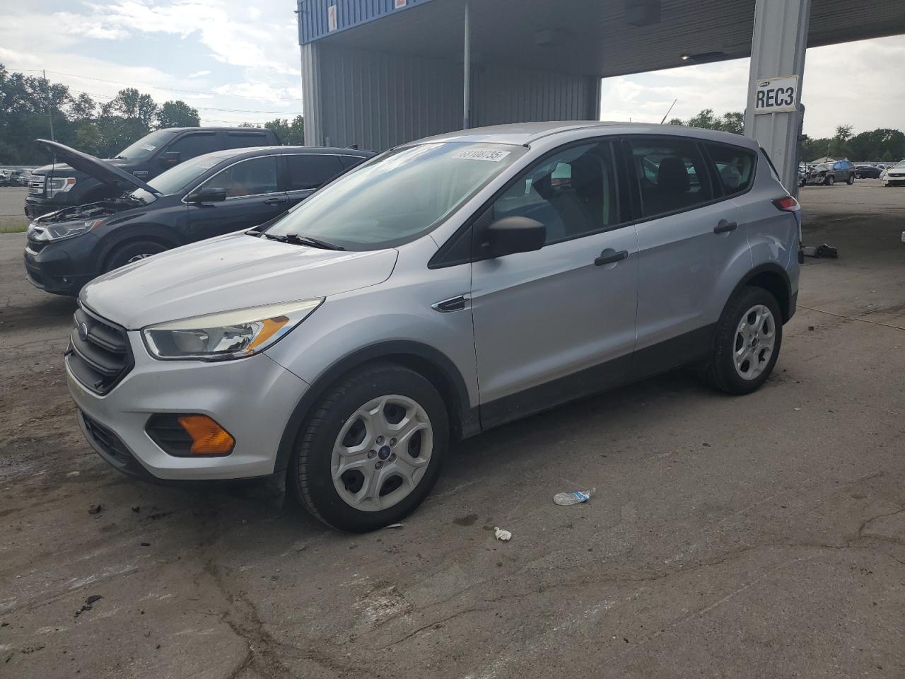 2017 Ford Escape s S