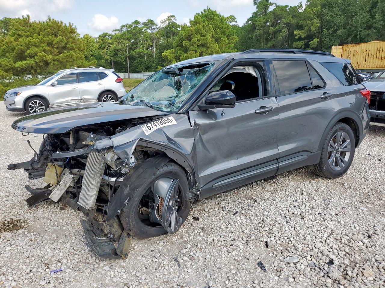 2023 Ford Explorer x XLT