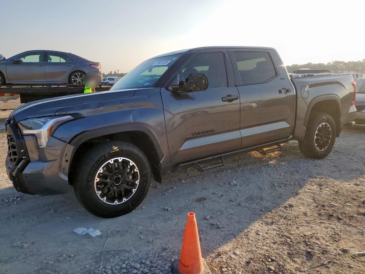 2024 Toyota Tundra cre CREWMAX SR