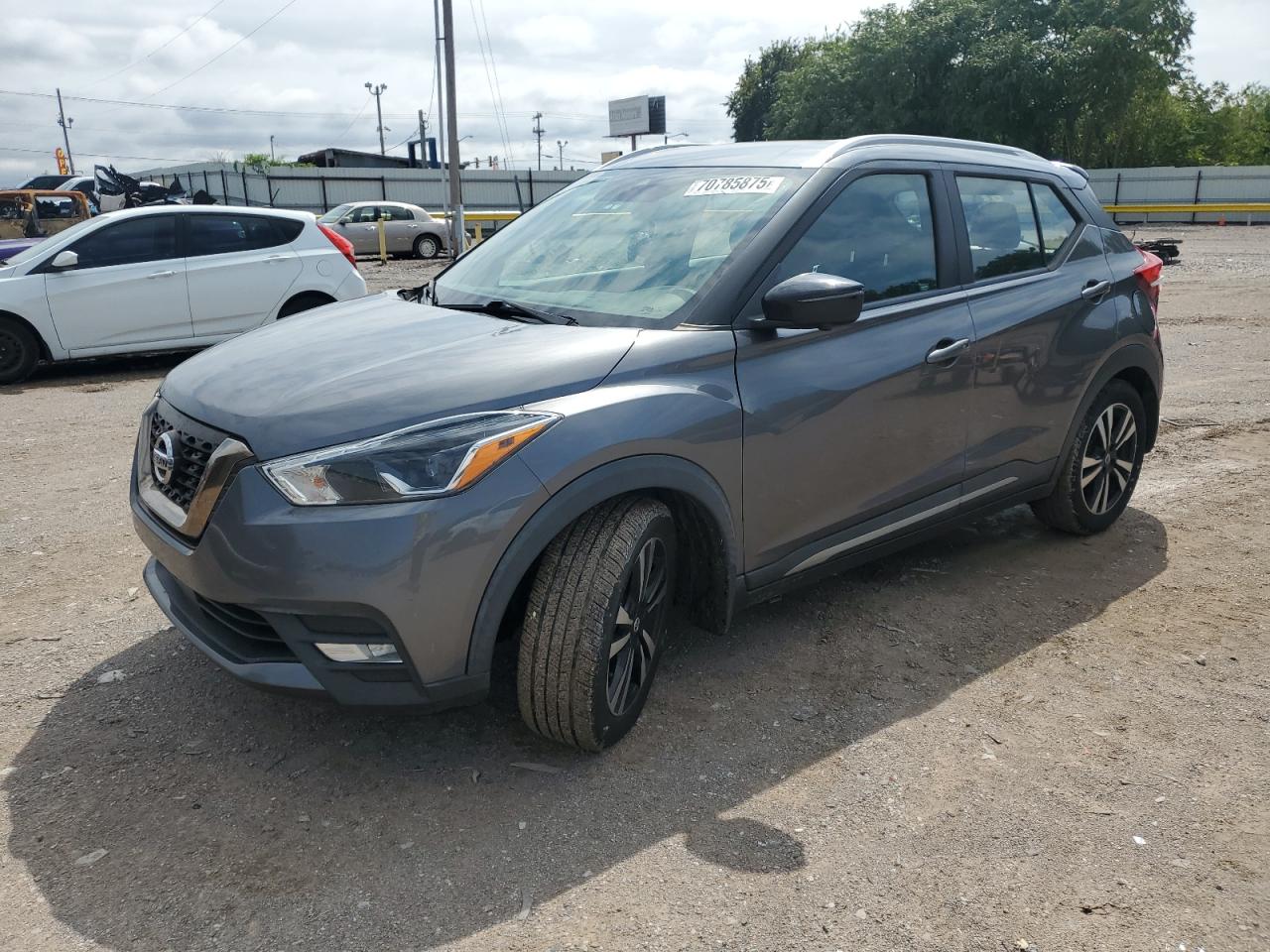 2020 Nissan Kicks sr SR