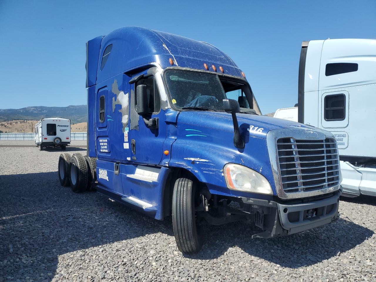 2016 Freightliner Cascadia 1