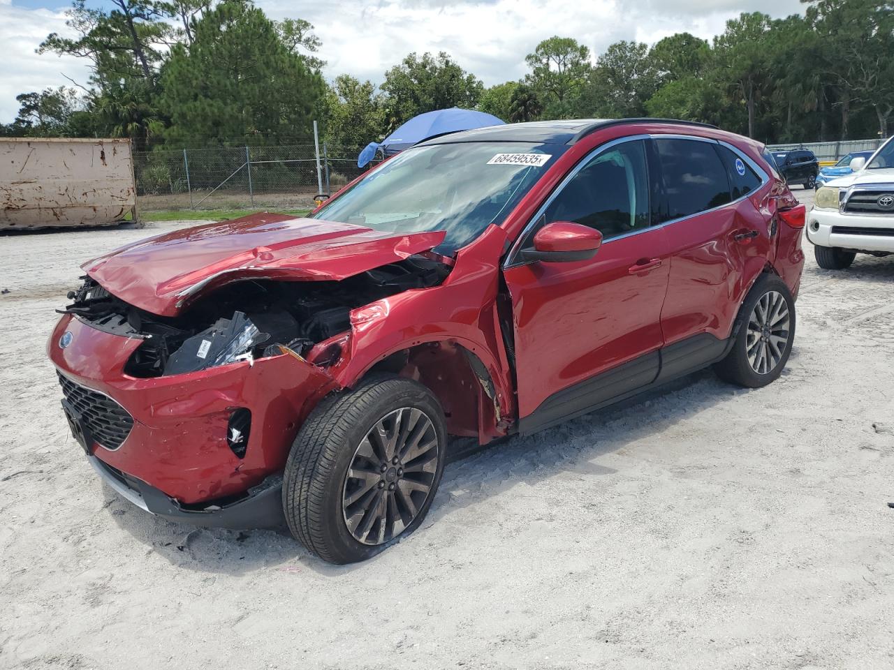 2021 Ford Escape tit TITANIUM