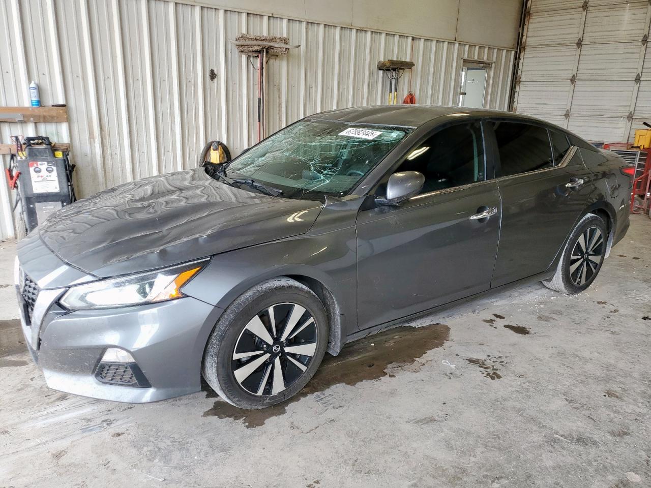 2022 Nissan Altima sv SV
