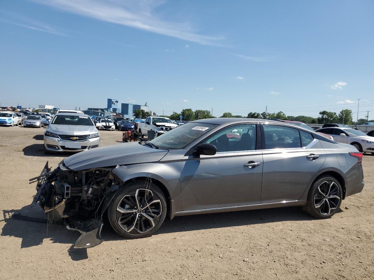 2025 Nissan Altima sr SR