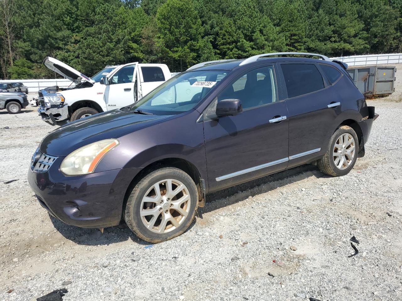 2013 Nissan Rogue s S