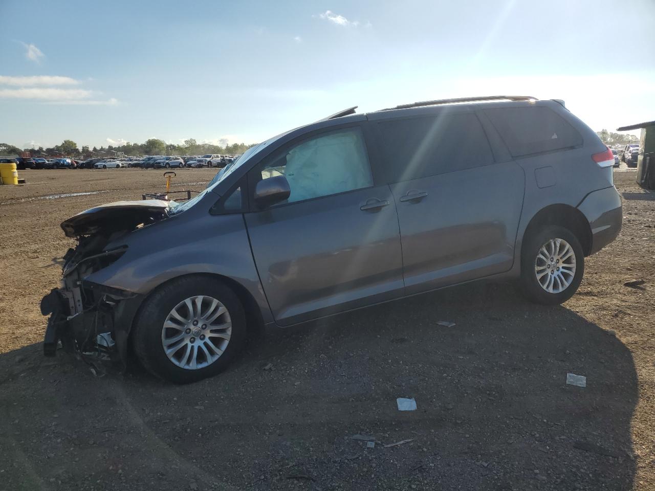 2013 Toyota Sienna xle XLE