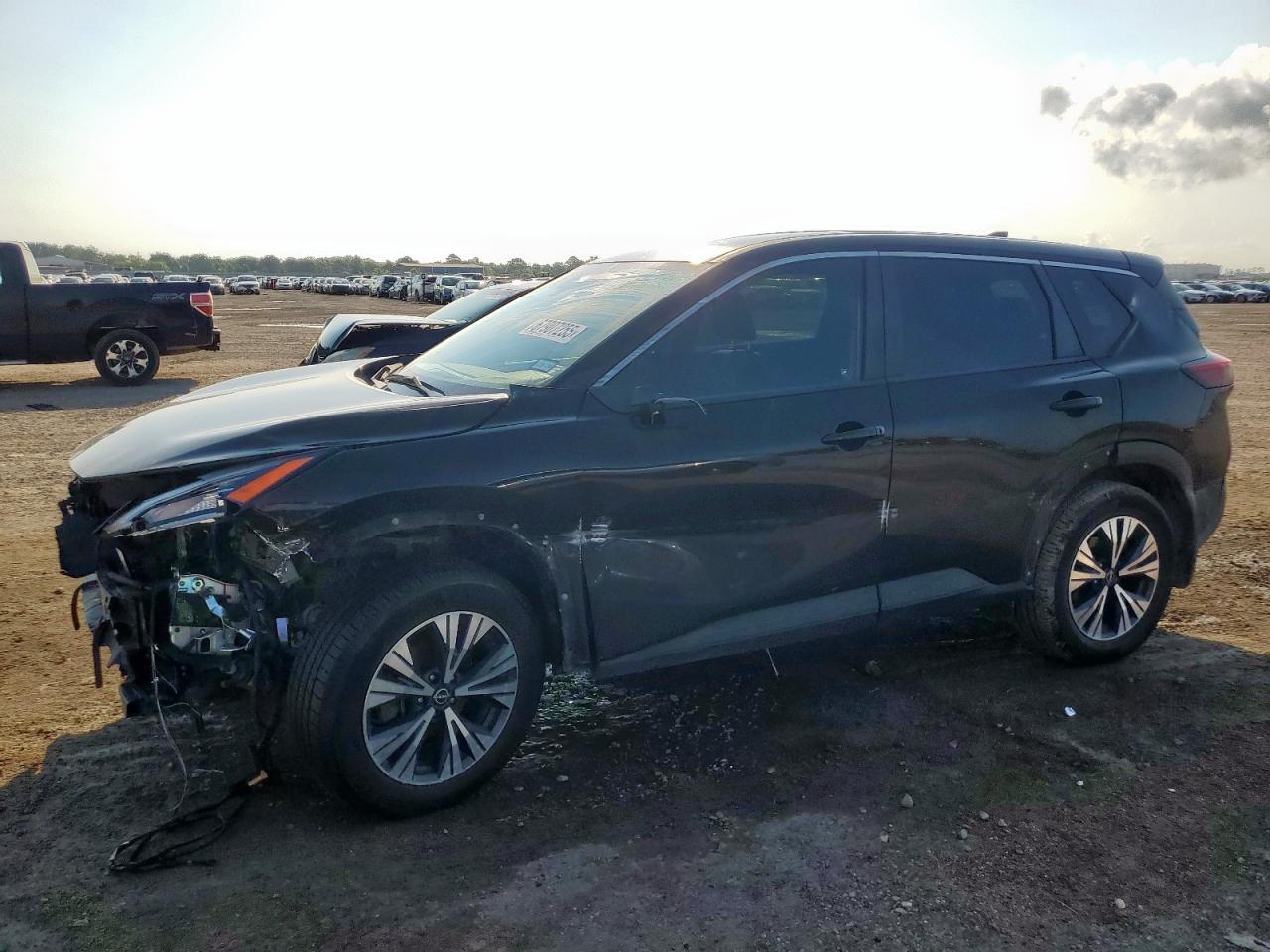 2023 Nissan Rogue sv SV