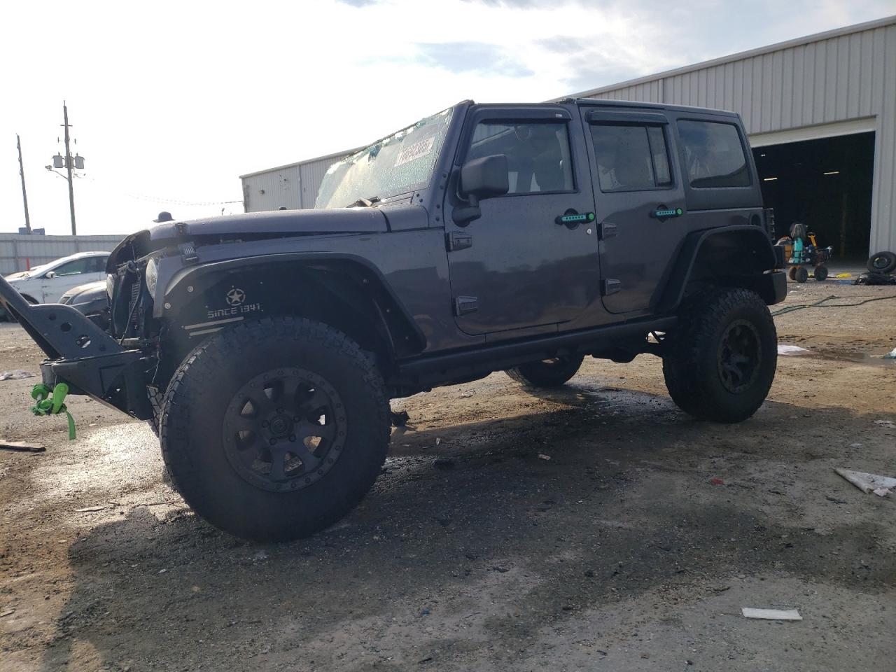 2016 Jeep Wrangler u SPORT