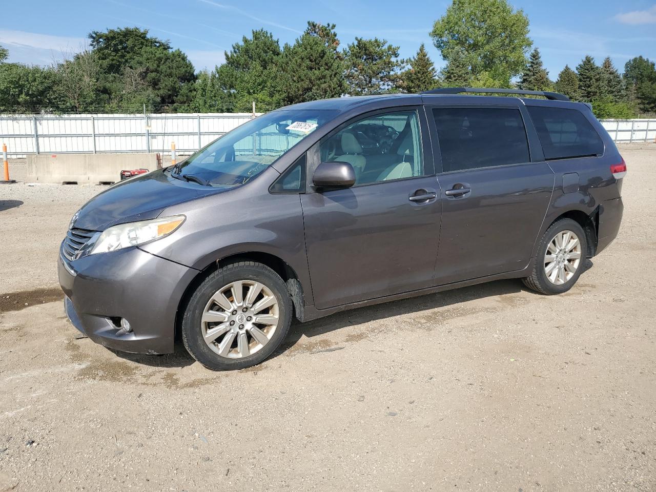 2012 Toyota Sienna xle XLE