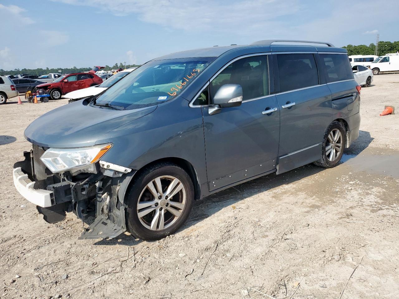 2013 Nissan Quest s S