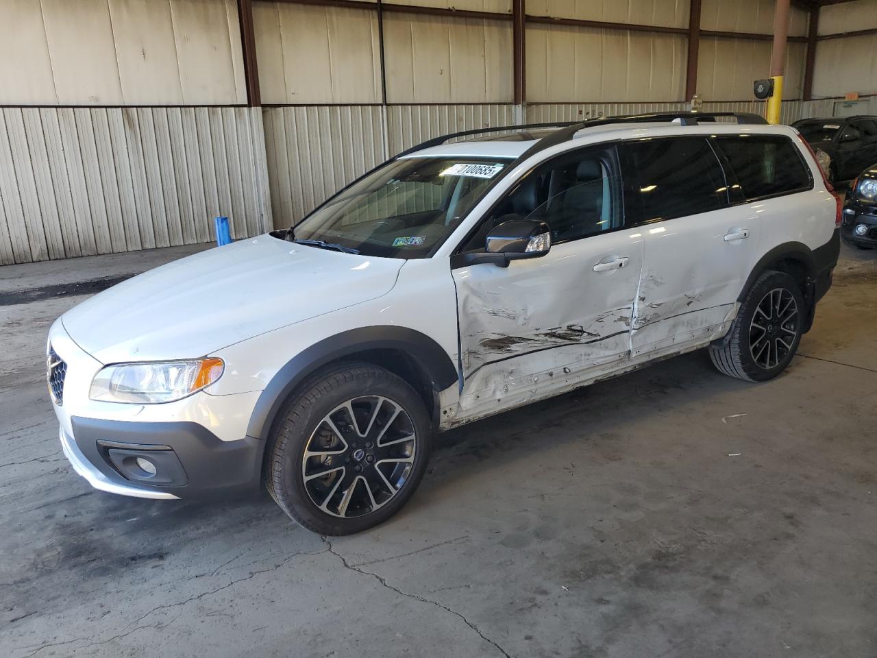 2016 Volvo Xc70 T5 Classic Platinum