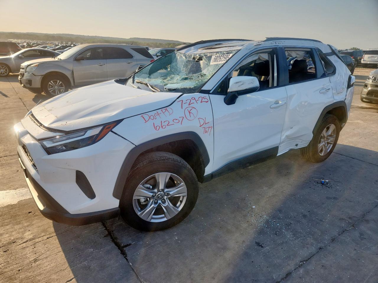 2024 Toyota Rav4 xle XLE