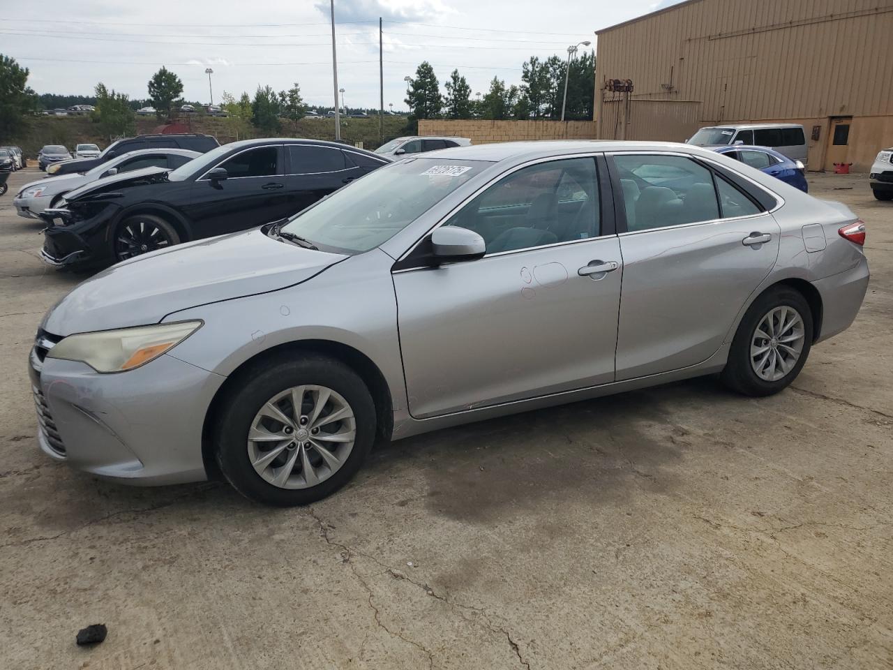 2015 Toyota Camry le LE