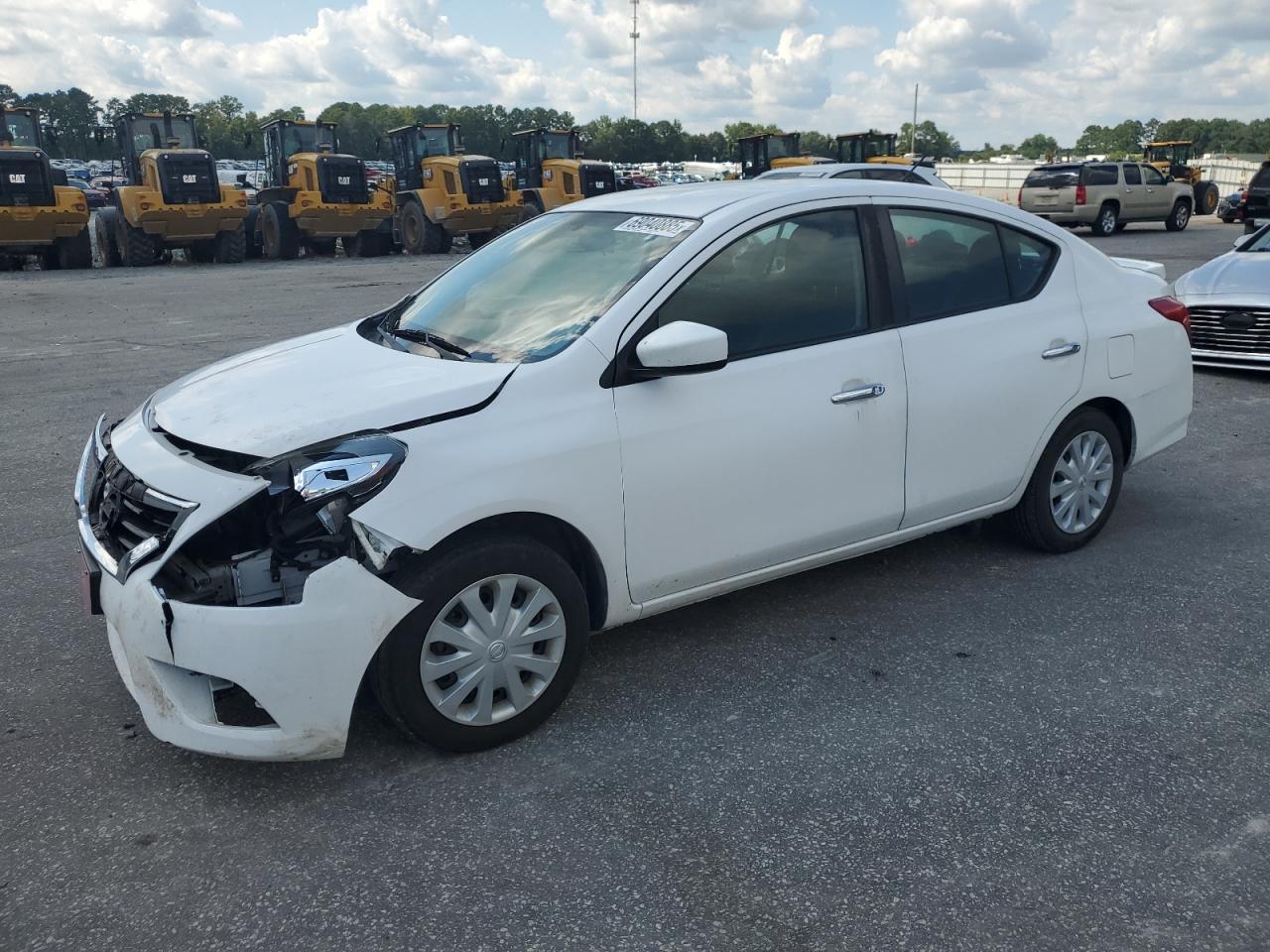 2019 Nissan Versa s S
