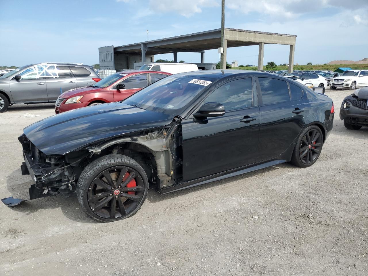 2017 Jaguar Xe r - sport R - SPORT