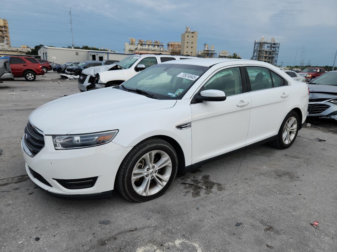2016 Ford Taurus sel SEL