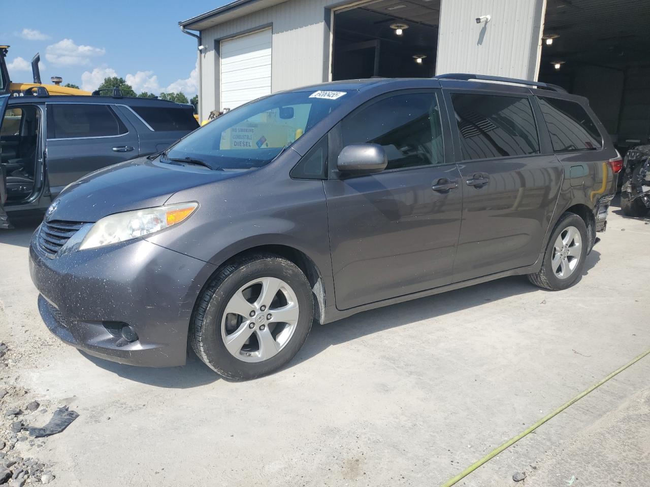 2017 Toyota Sienna le LE