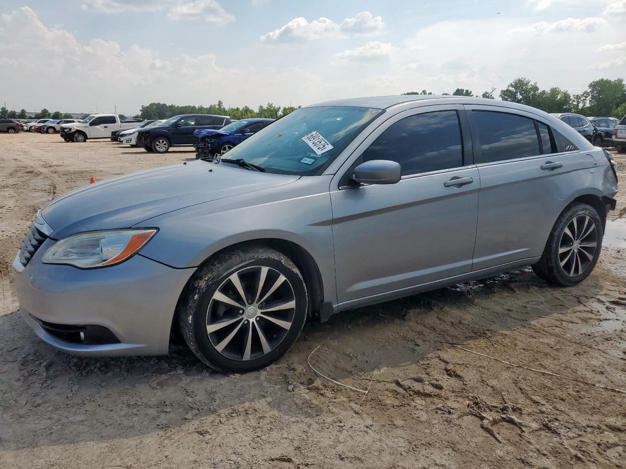 2014 Chrysler 200 touring TOURING