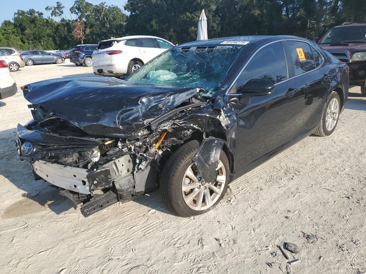 2023 Toyota Camry le LE