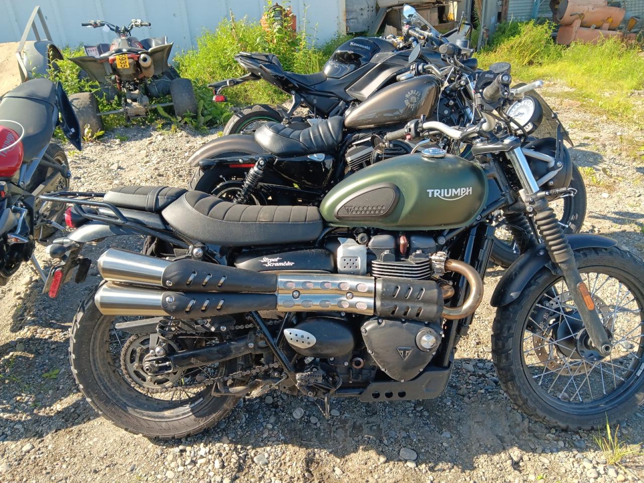 2017 Triumph motorcycle Street scr