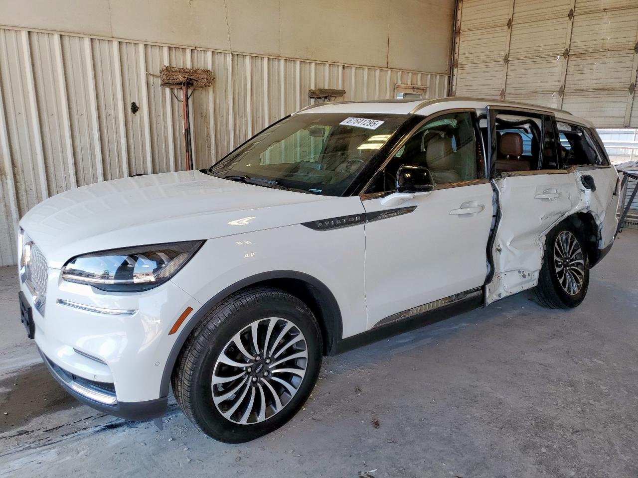 2023 Lincoln Aviator re RESERVE