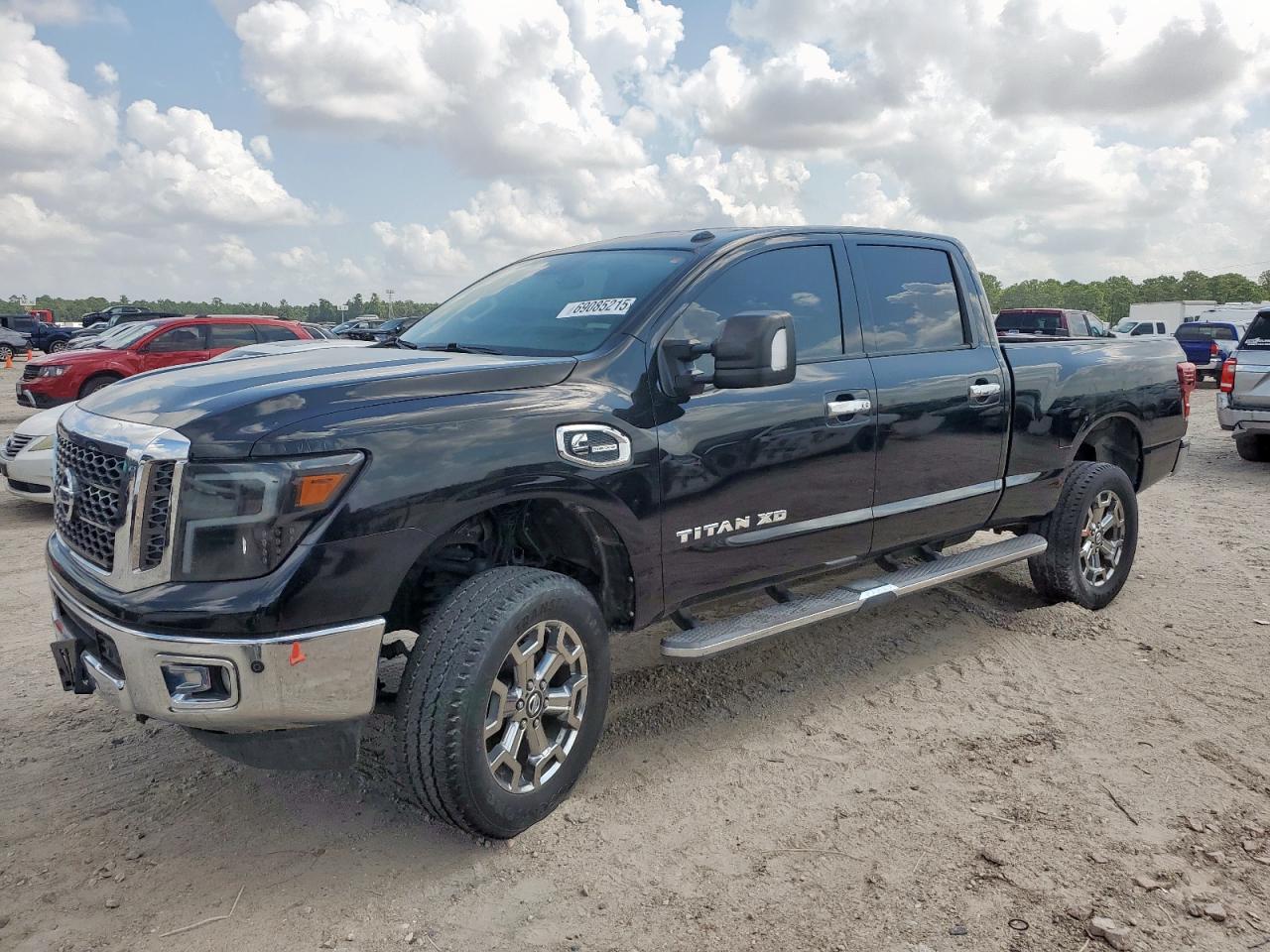 2016 Nissan Titan xd s SL