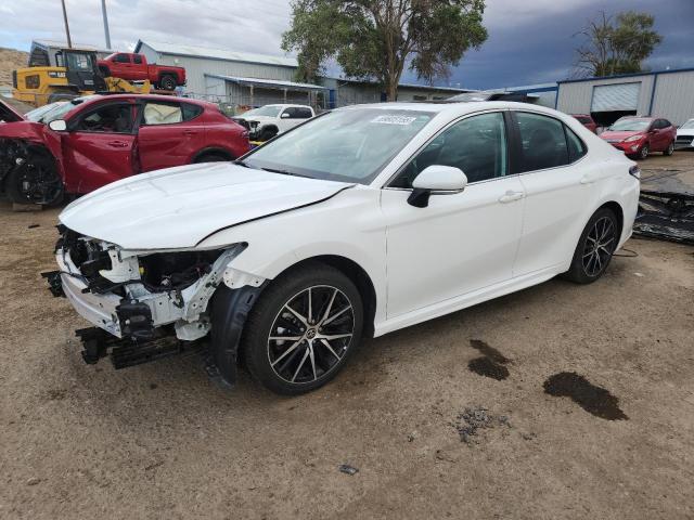 2022 Toyota Camry se SE
