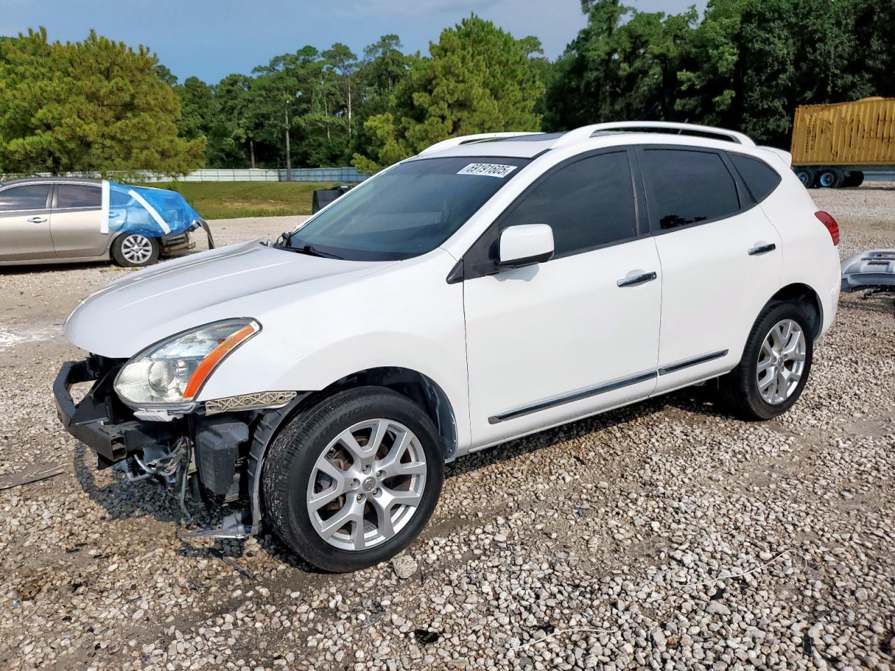 2013 Nissan Rogue s S