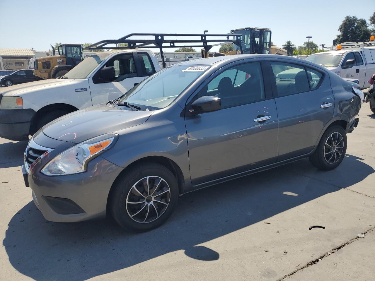2018 Nissan Versa s S