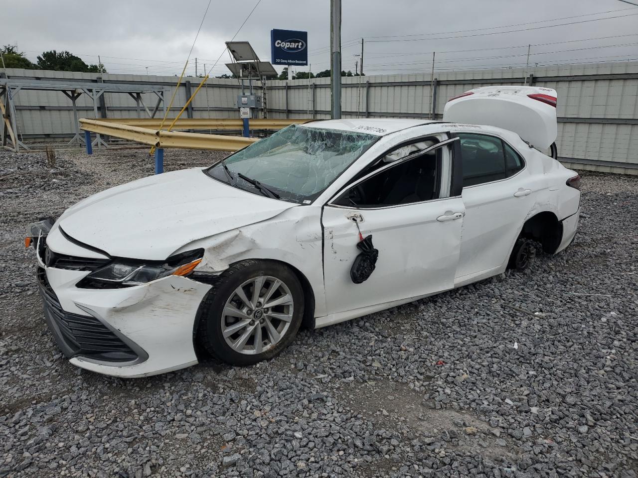 2022 Toyota Camry le LE