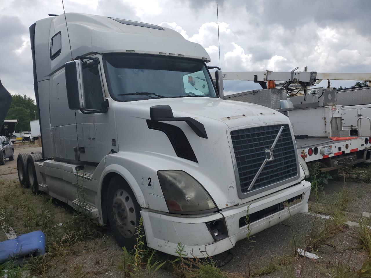 2012 Volvo Vnl Semi Truck