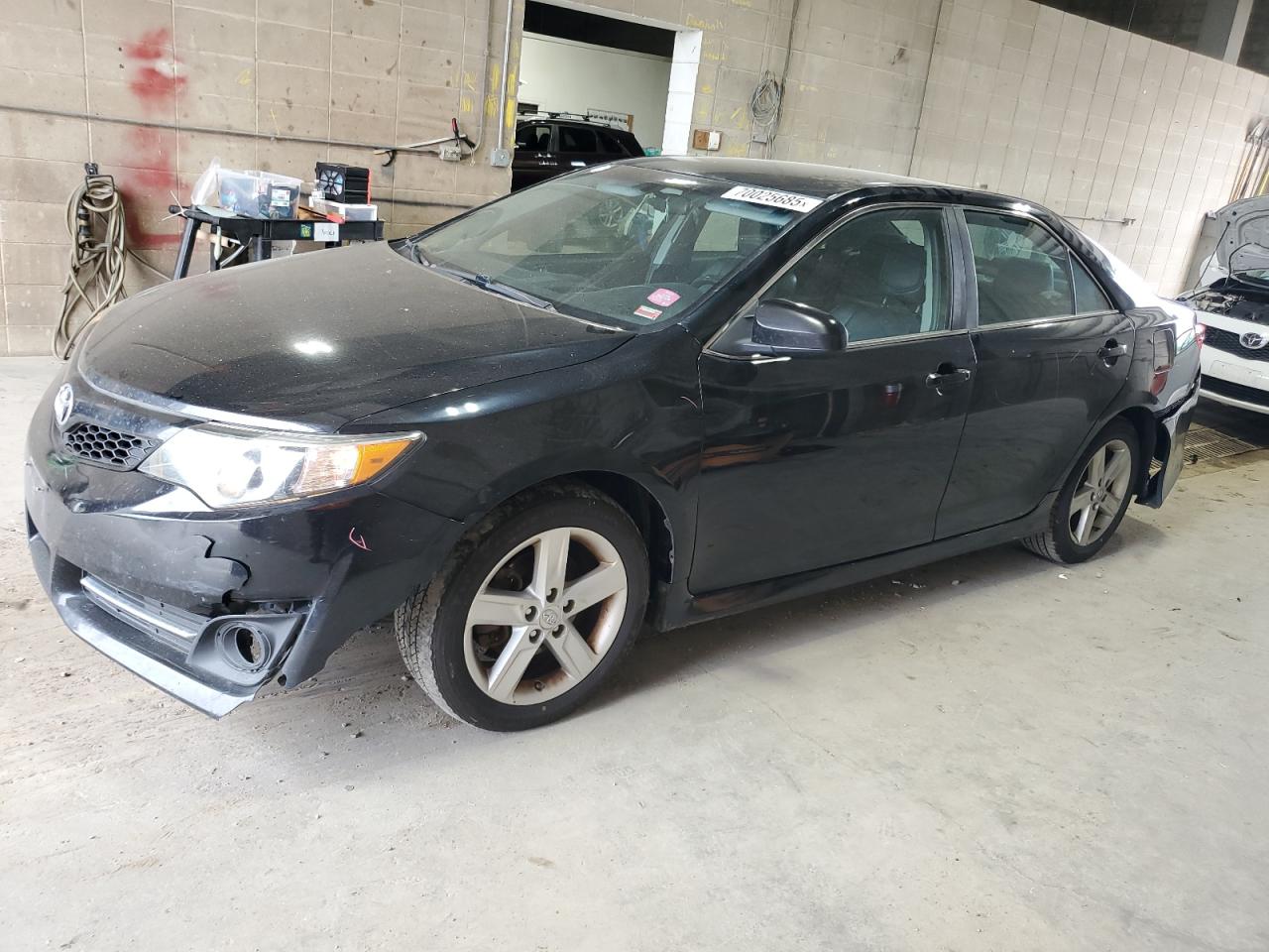 2014 Toyota Camry l L