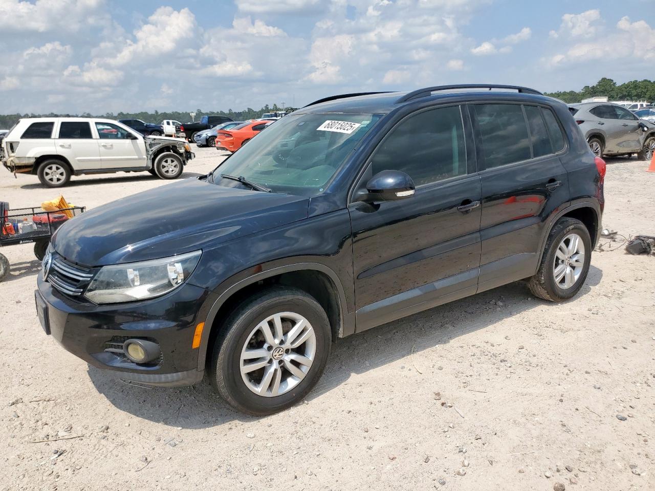 2016 Volkswagen Tiguan s S
