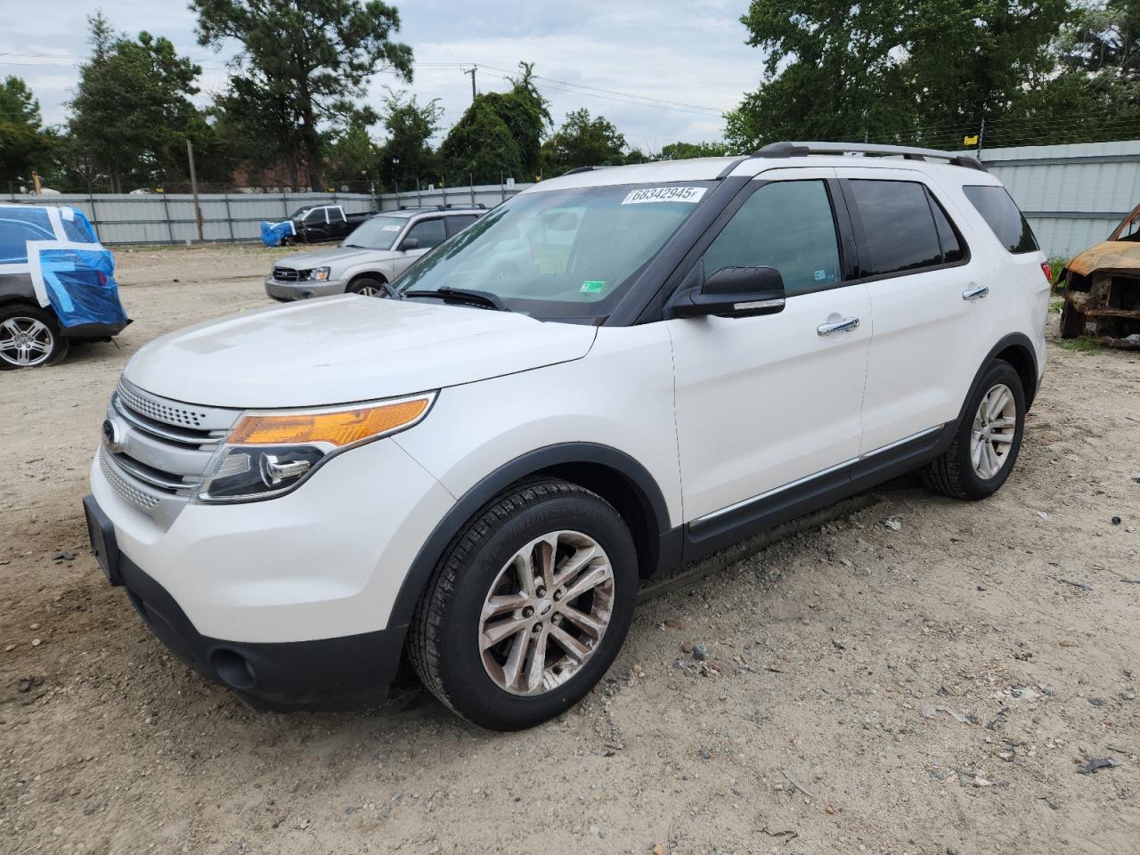 2014 Ford Explorer x XLT
