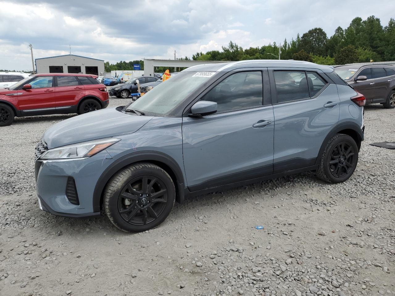2023 Nissan Kicks sv SV