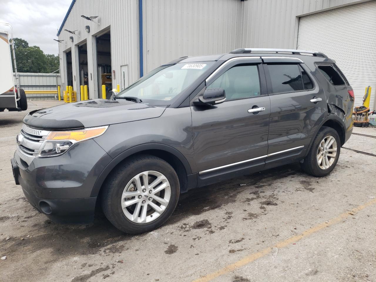 2015 Ford Explorer x XLT