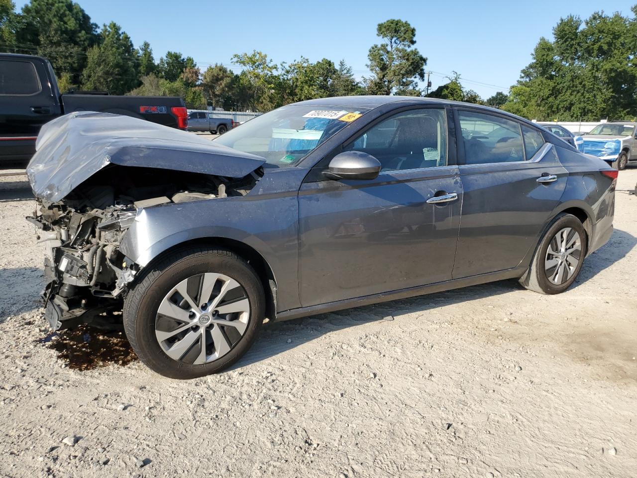2023 Nissan Altima s S