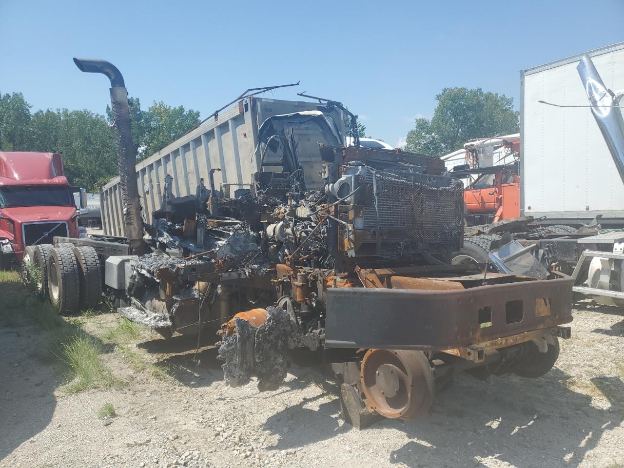 2016 Caterpillar Ct681