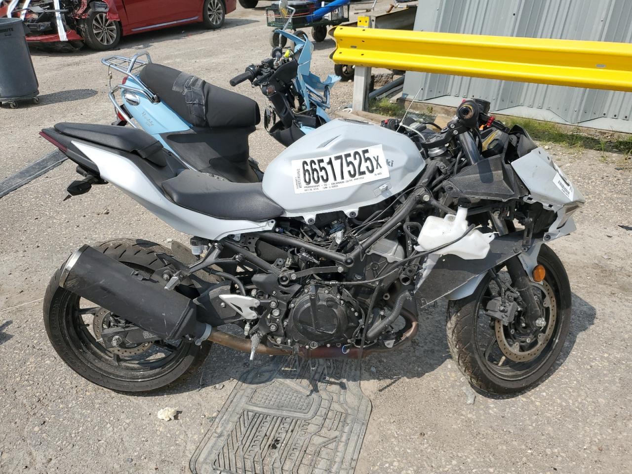 2025 Kawasaki Ex500