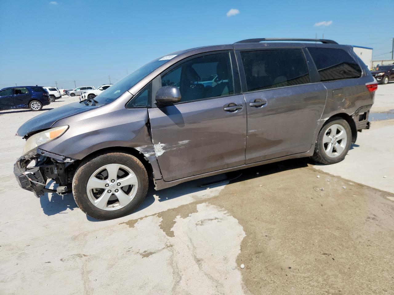 2015 Toyota Sienna le LE