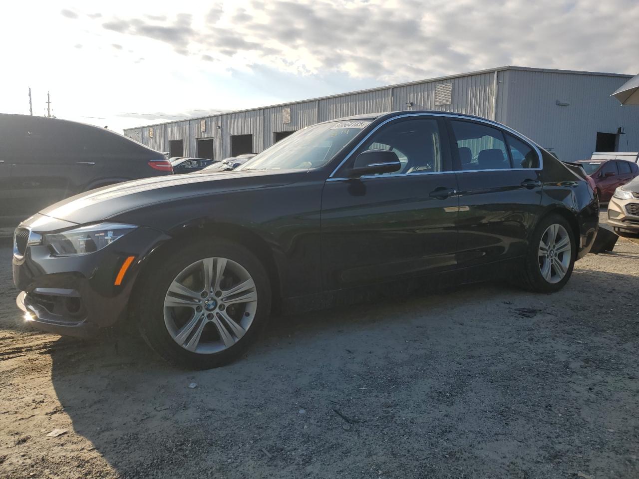 2018 BMW 330 xi XI