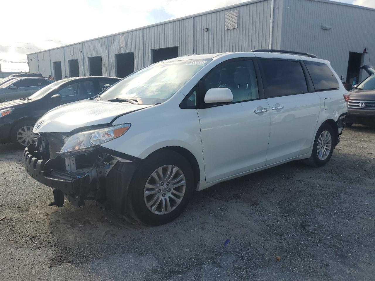 2015 Toyota Sienna xle