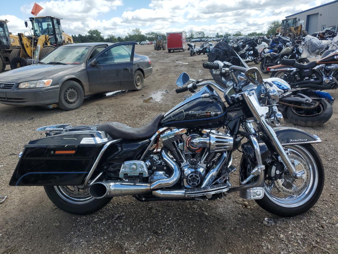 2012 Harley-davidson Flhr shrine SHRINE