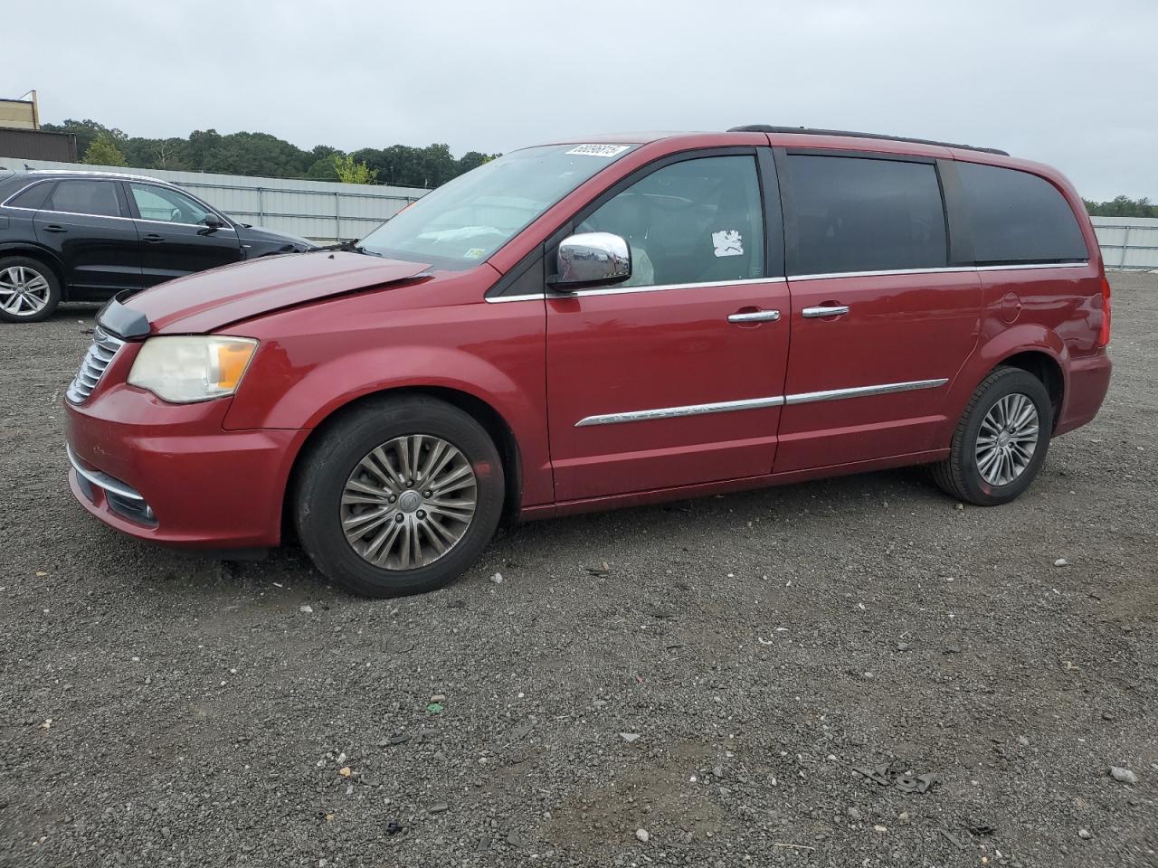 2013 Chrysler Town & cou TOURING L