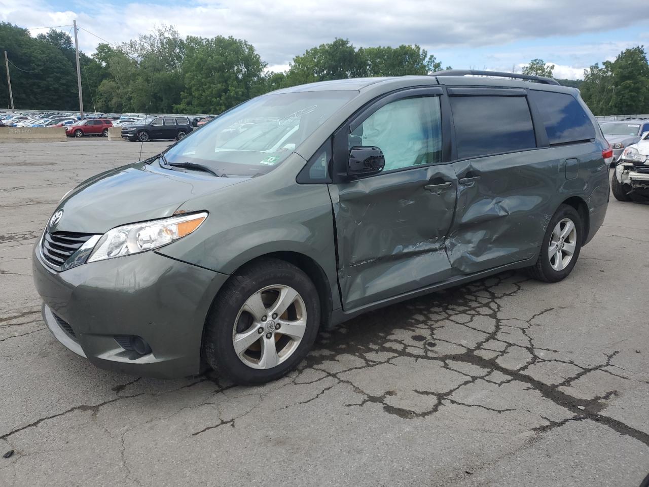 2014 Toyota Sienna le LE