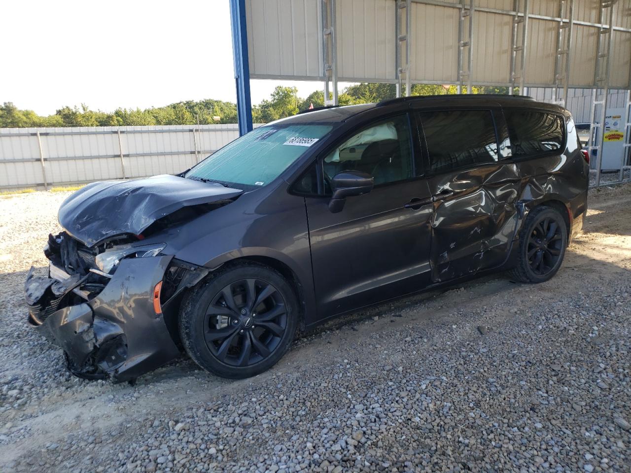 Chrysler Pacifica touring l plus