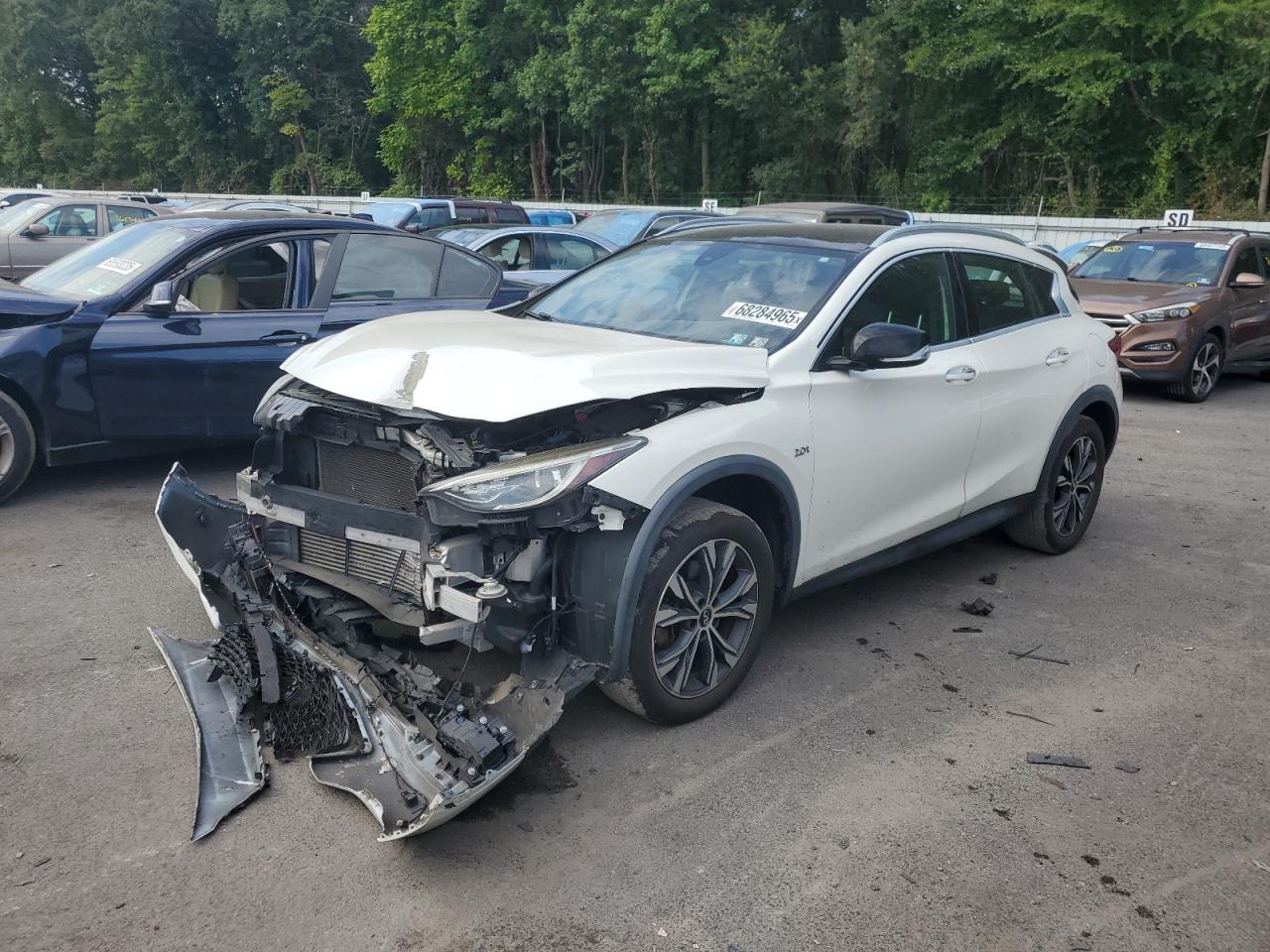 2017 Infiniti Qx30 base BASE