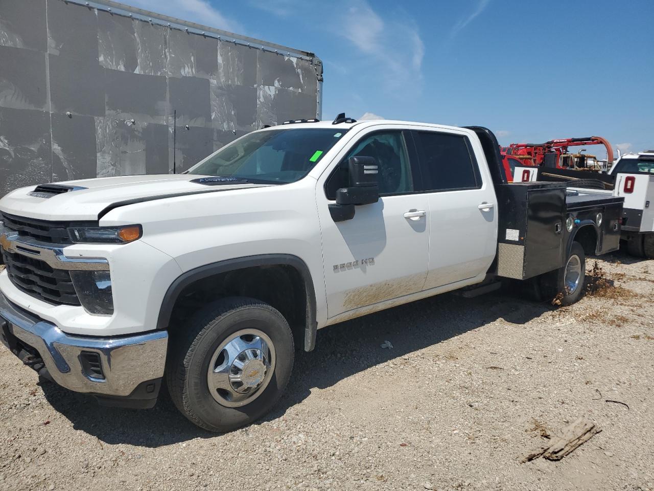 2024 Chevrolet Silverado 3500
